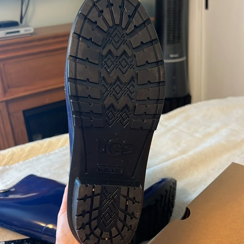Ugg rainboots - Picture 7 of 10